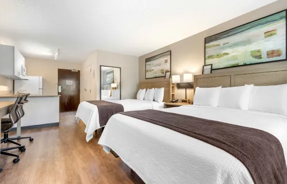 Studio Suite - 2 Queen Beds