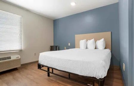 Studio Suite - 1 Full Bed
